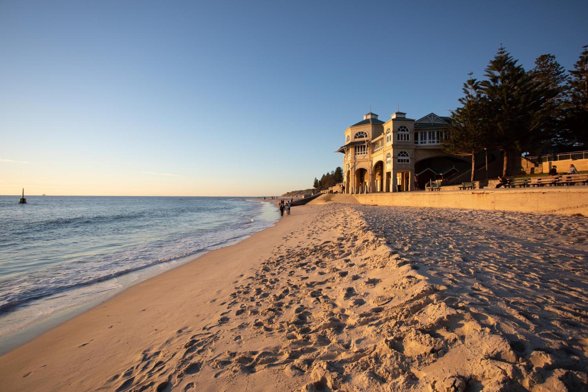 Cottesloe Beach Hotel Perth Ngoại thất bức ảnh
