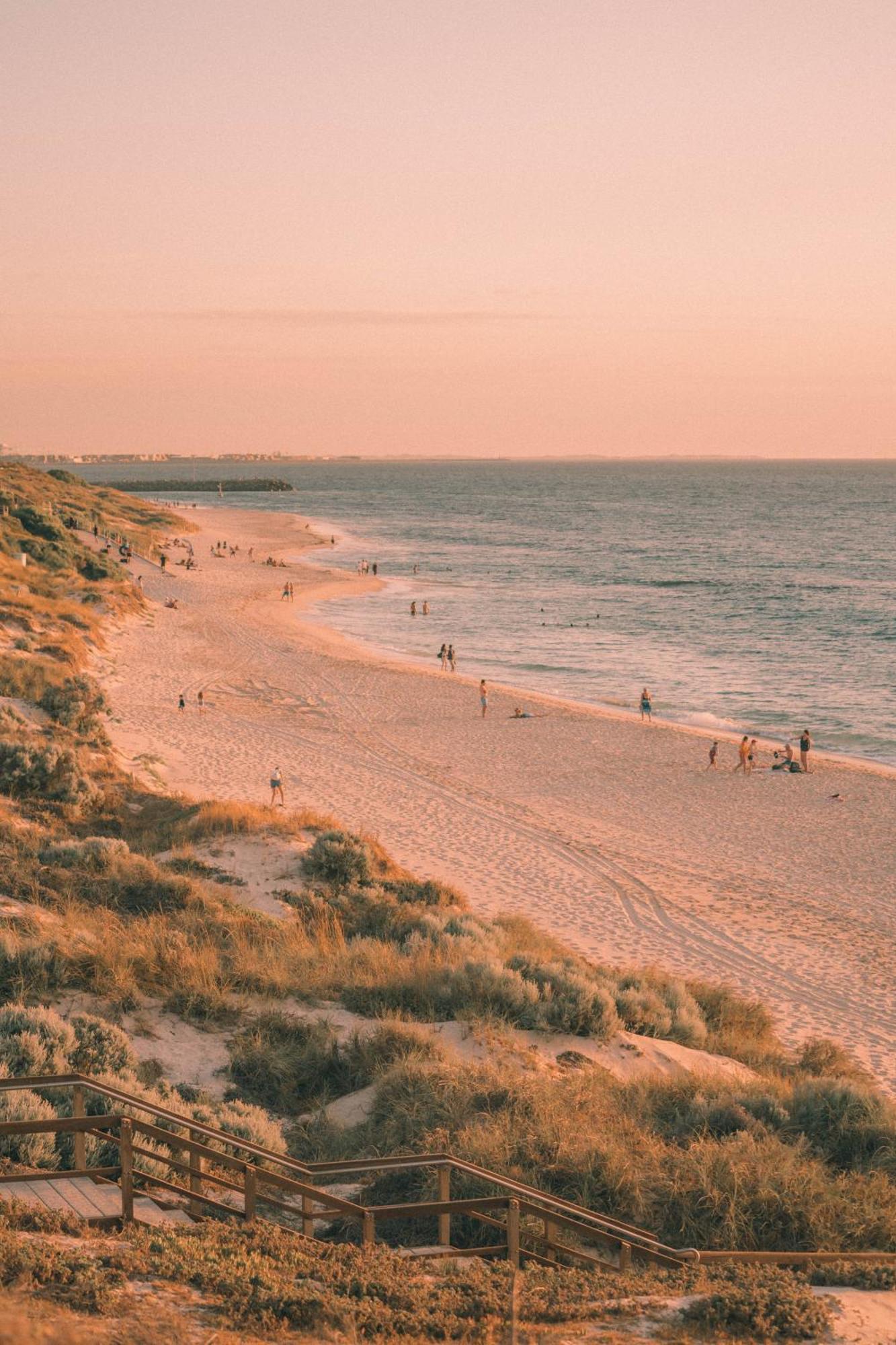 Cottesloe Beach Hotel Perth Ngoại thất bức ảnh